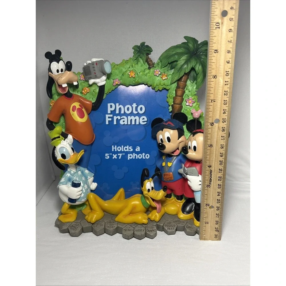 Disney Theme Park Authentic Original Mickey Mouse Friends Vacation Photo Frame